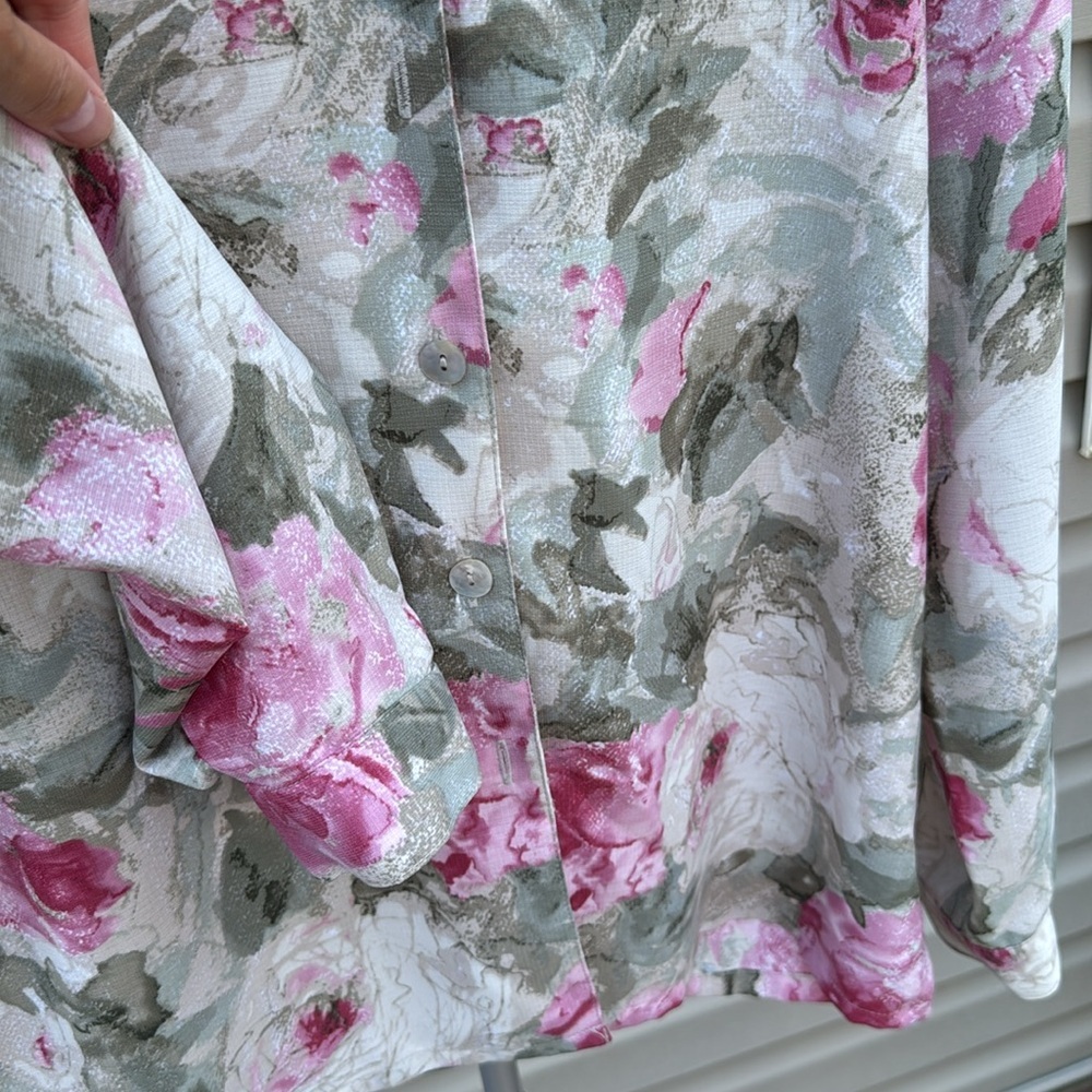 Koret Button Down Flowery Blouse - Picture 4 of 7